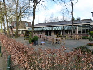 bistro bistro bij de Tolplas